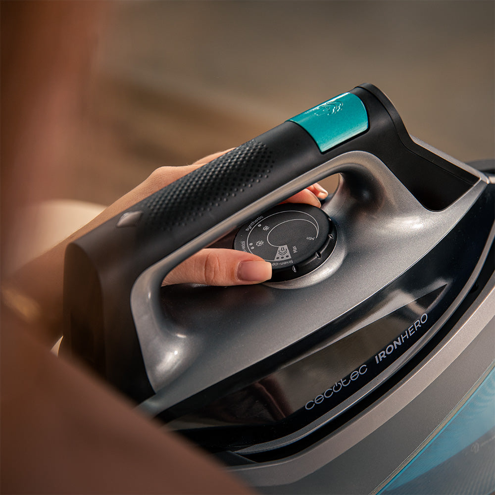 Cecotec IronHero H-2800 Estación De Plancha A Vapor 2800 W Con Vapor Continuo 135 g Por Minuto