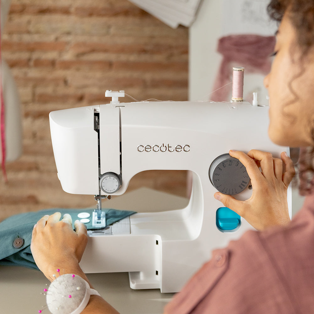 Cecotec BelleCouture 1500 Máquina de Coser 15 Puntadas Fácil para Principiantes Novatos