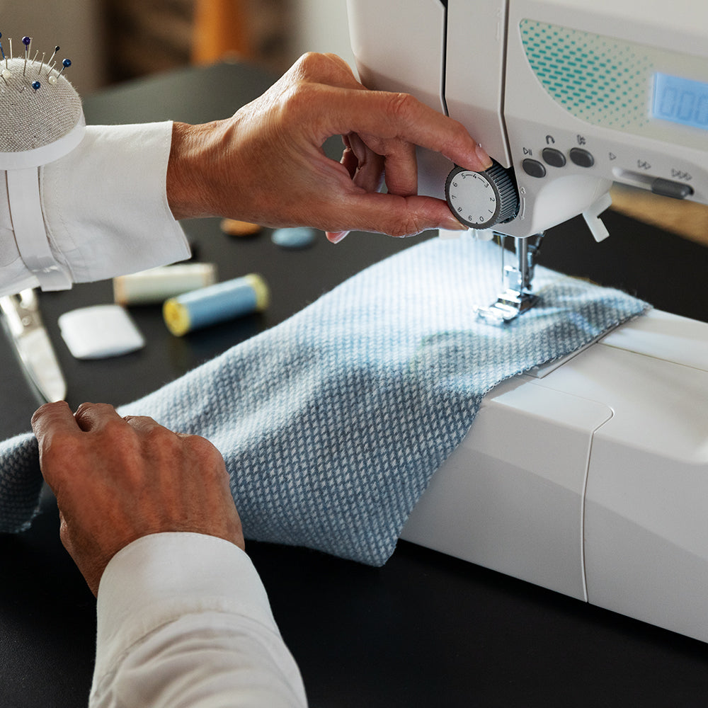 Cecotec BelleCouture 21500 Máquina de Coser