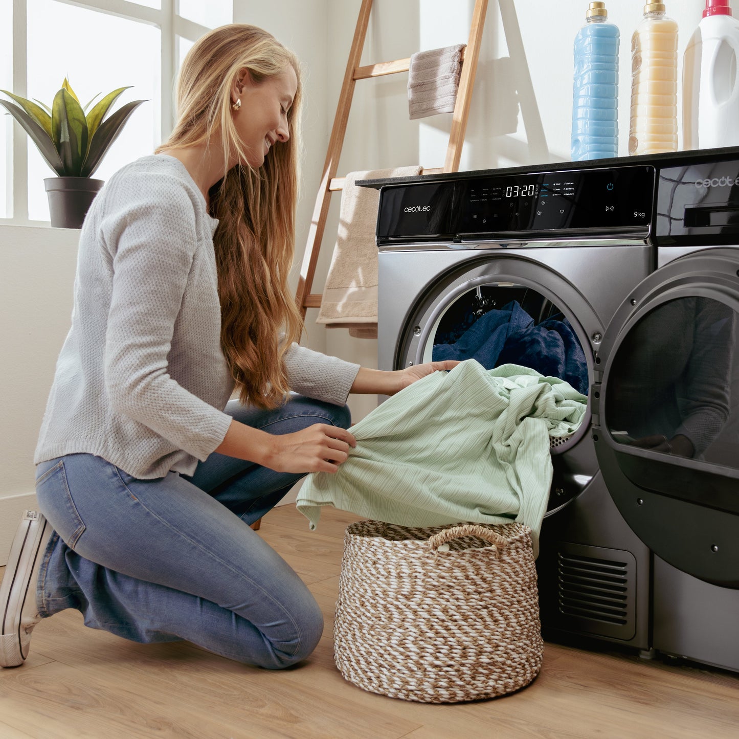 Cecotec Bolero DressCode Dry 9400 Secadora Inverter 9 kg con Programas Eco Clase C