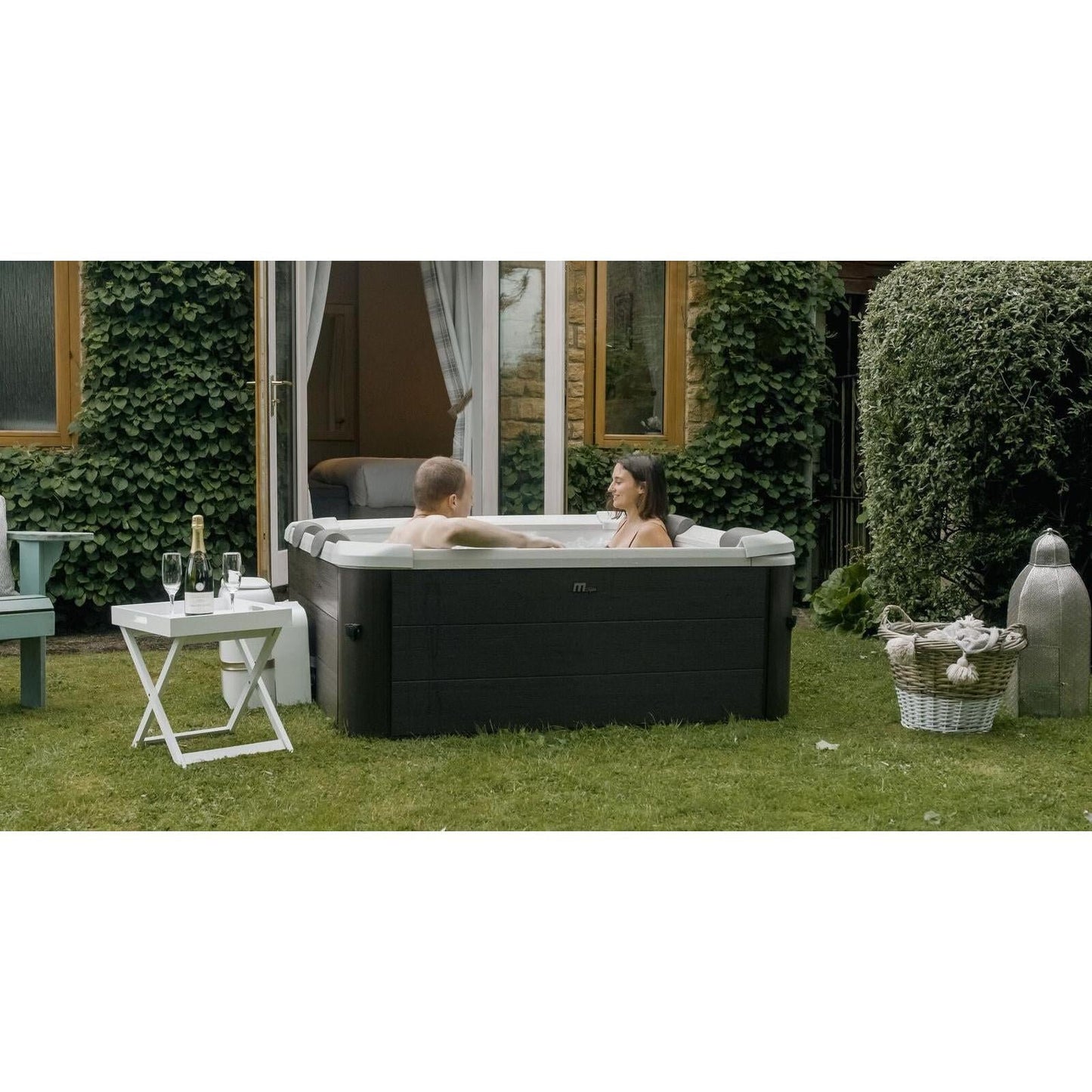 Mspa - Spa rígido cuadrado Tribeca 4-6 personas